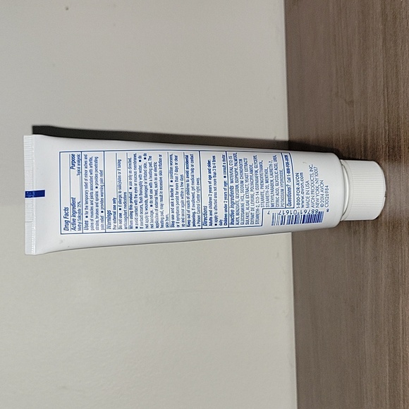 Avon Foot Works arthritis achy foot and muscle cream - Picture 2 of 3